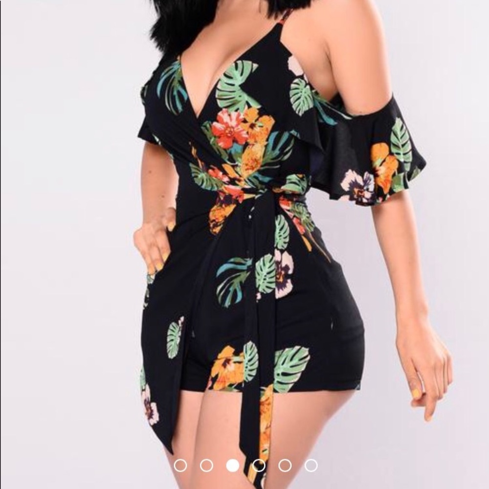 Vidette Floral Romper - Navy - XS - Picture 4 of 8